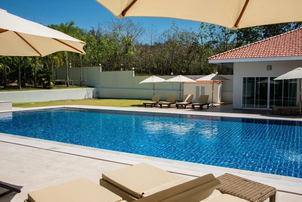 Villa Tha Maphrao Pa Khlok Екстериор снимка